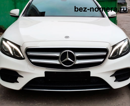 Мерседес со снятым номерным знаком